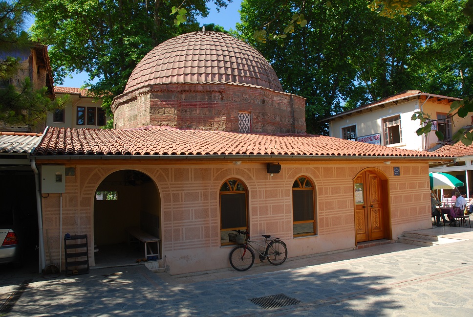 Hacı Özbek Camisi