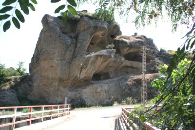 Tekkeköy Mağaraları Nerede