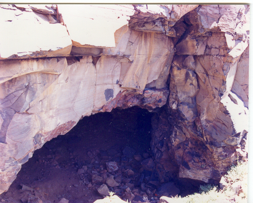 Kurbanağa Mağarası