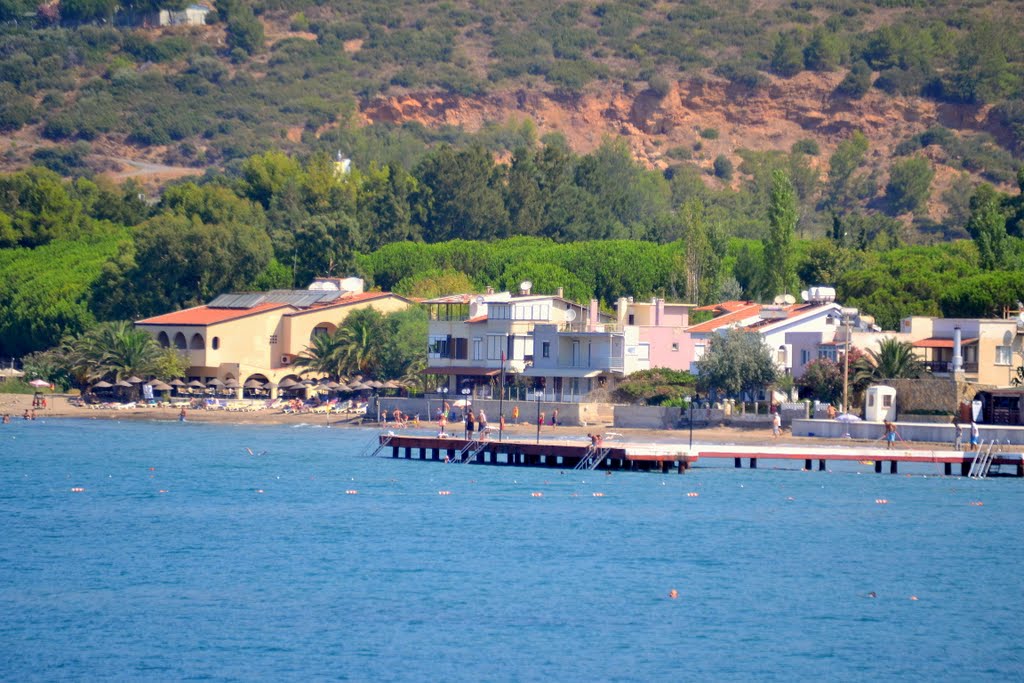 Menderes İzmir Kalemlik Plajı
