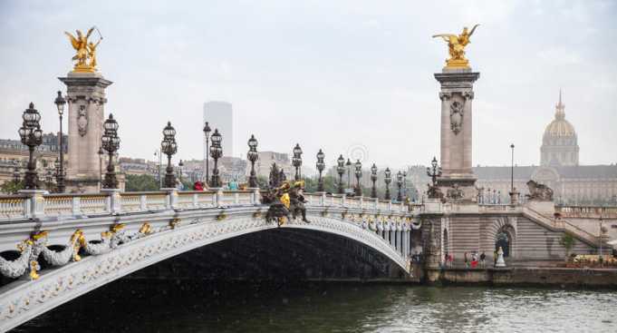 III. Alexandre Köprüsü