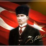 9. Hemen her yerde Atatürk portresi olması.