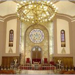 Neve Şalom Sinagogu iç görüntüsü