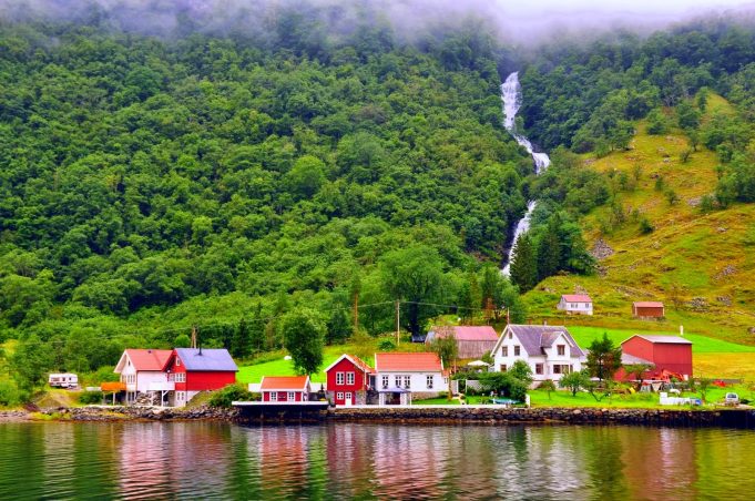 Norveç'in Başkenti, Şehirleri ve Bölgeleri