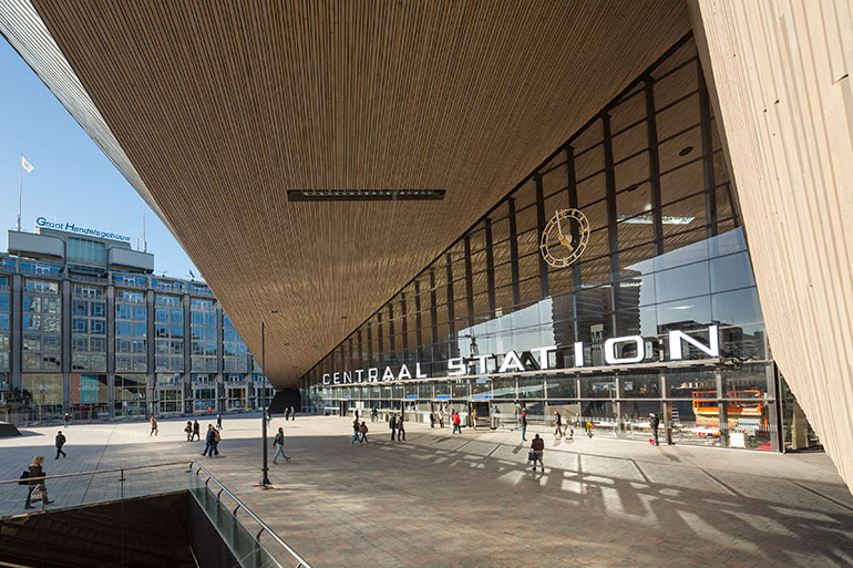 Rotterdam Centraal İstasyonu