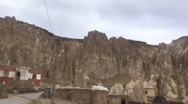 VANADOKYA İran sınırında Peri Bacaları